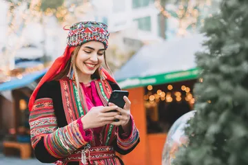 উজ্জ্বল লগইন প্রম্পটে আলোকিত একটি ল্যাপটপ—যা BA97–এর সুরক্ষিত প্রবেশব্যবস্থাকে নির্দেশ করে।